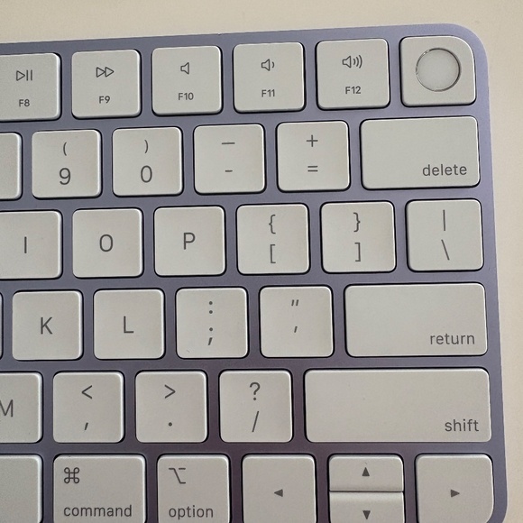 APPLE Magic Keyboard ~ Purple with Touch ID - Picture 2 of 9